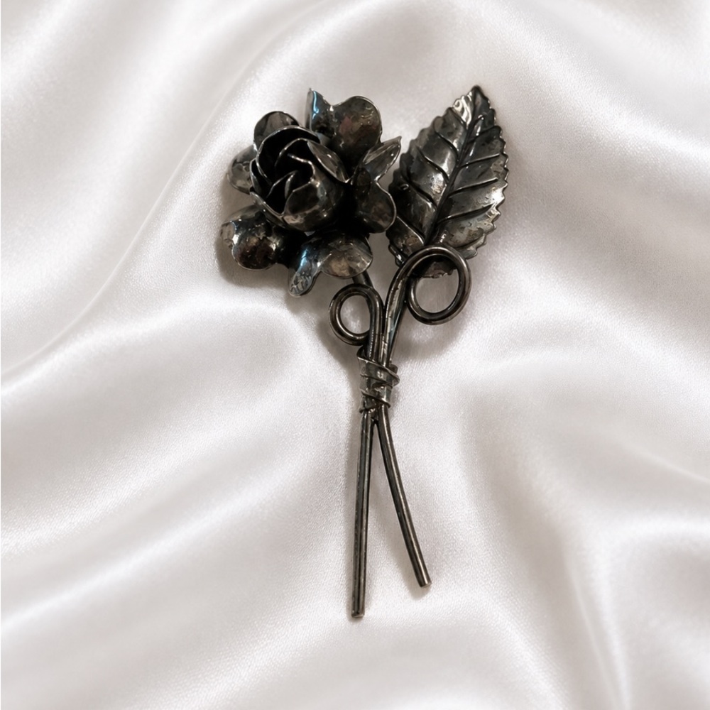 VTG STERLING SILVER " LEAF and FLOWER " BROOCH PIN